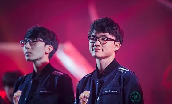 S14资格赛昨日TOP5：Light寒冰万箭齐发 成WBG最大功臣
