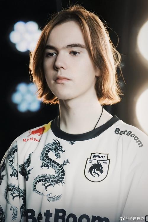 Perfecto(RUS) 以教练的账号进行比赛，作为 Virtus.pro 在 IEM 成都输给了 Vitality