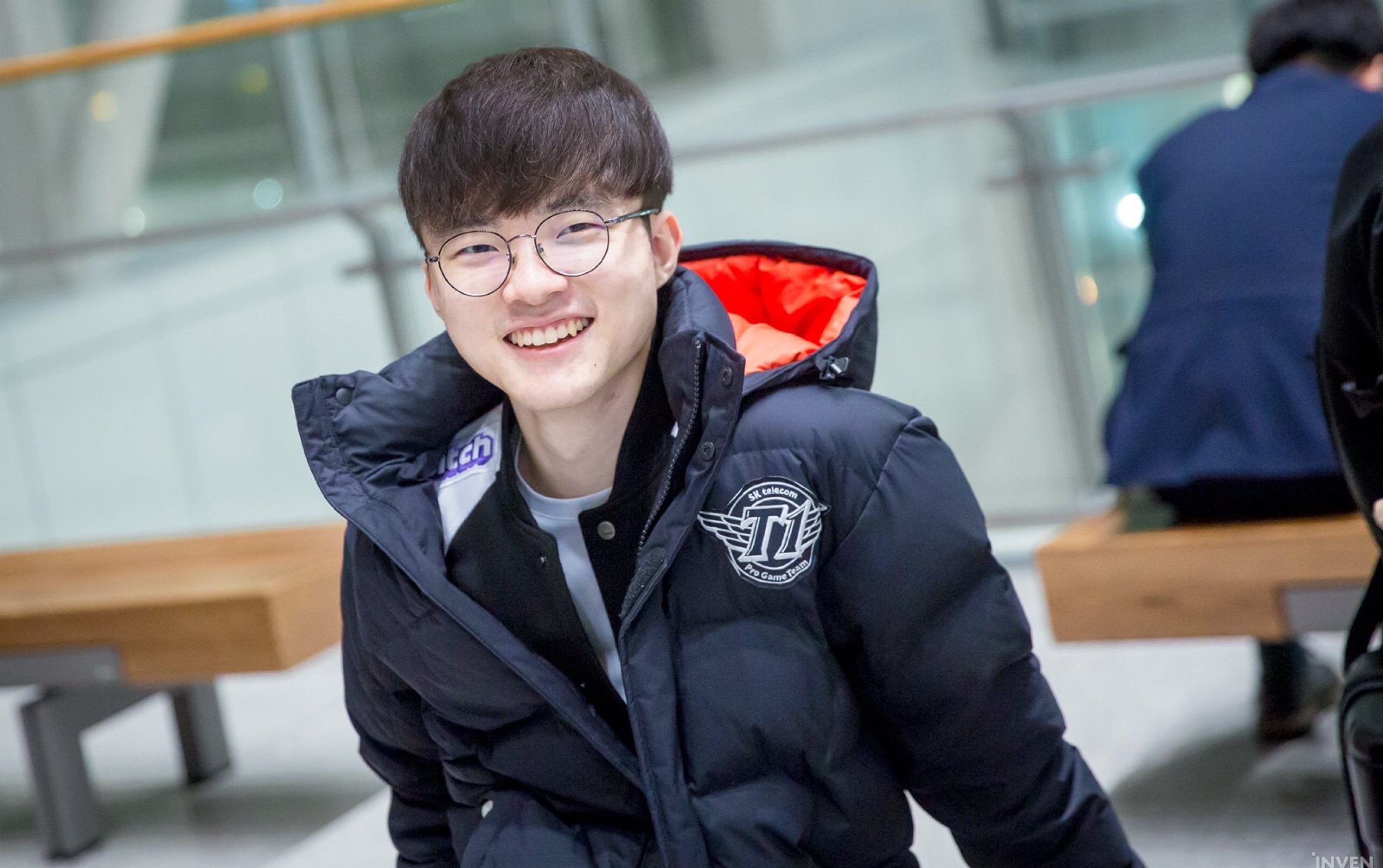 WE时隔一年重返季后赛就惨遭一轮游