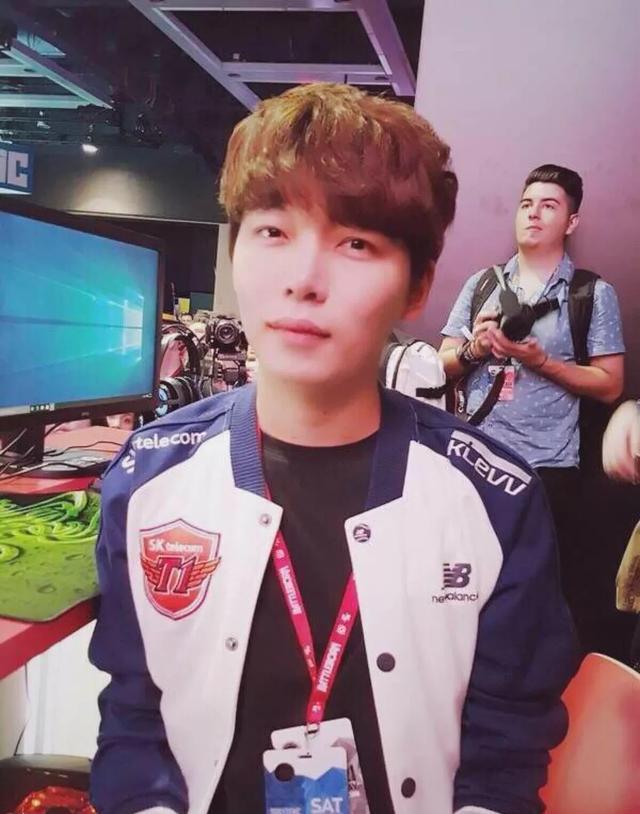 Uzi第一