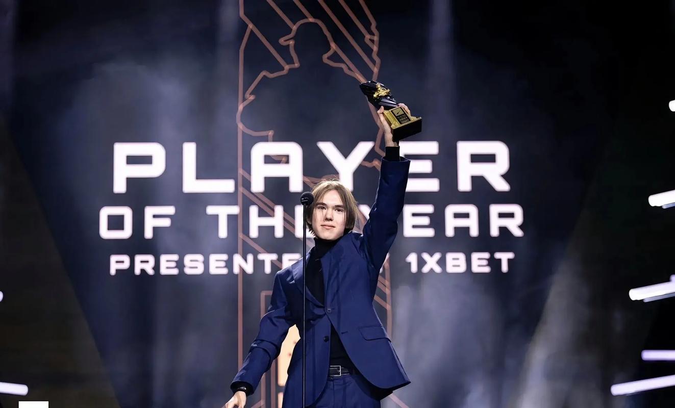 Han Yi透露： JD Gaming 教练可能是 cvMax 或者 Sin Scout，代理商可能会被联盟列入黑名单